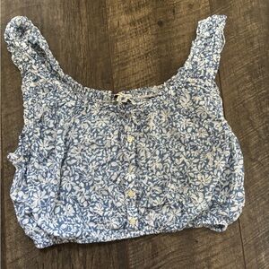 American Eagle Outfitters Cropped Blue and White Floral Top